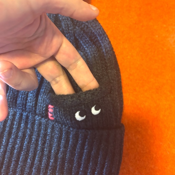 Anya Hindmarch Uniqlo dark grey touch of wool heattech pompom beanie hat NWT - Picture 3 of 8